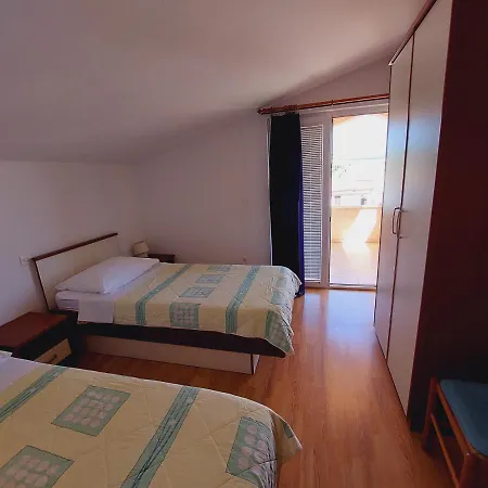 House Helena Apartment Primosten