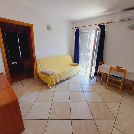 House Helena Apartment Primosten