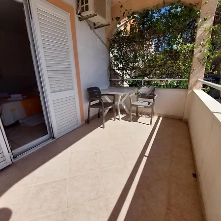 Διαμέρισμα House Helena *