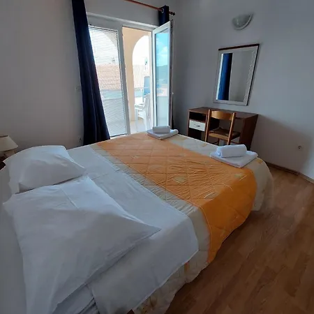 House Helena Διαμέρισμα Primošten