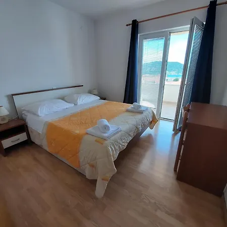 House Helena Apartmán