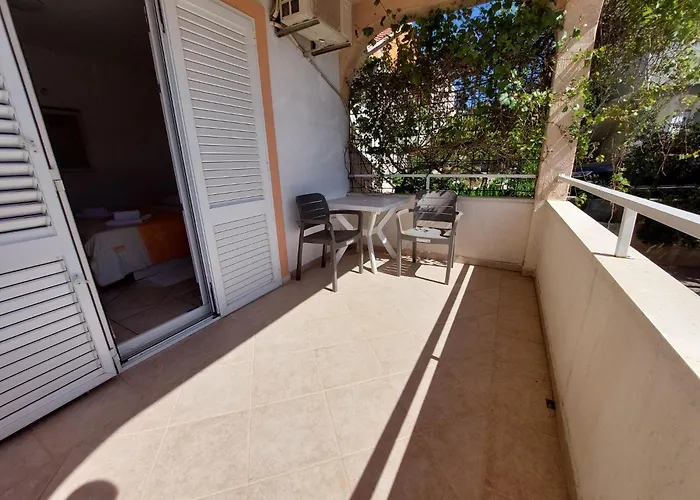 Lägenhet House Helena *