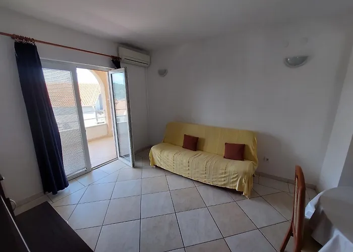 House Helena Apartment Primosten